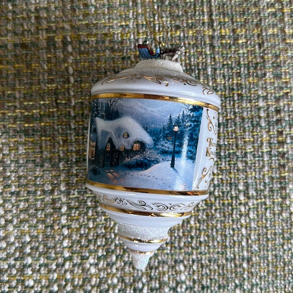 Thomas Kinkade Other - Thomas Kincade Christmas ornament.